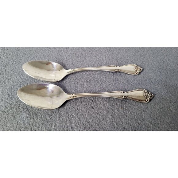 Oneida Other - ONEIDA USA ARBOR ROSE-TRUE ROSE Stainless Steel Teaspoons Set of 2